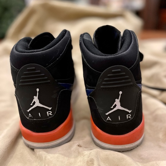 Nike Jordan 1 - Black with Blue & Red accent - - Picture 4 of 6